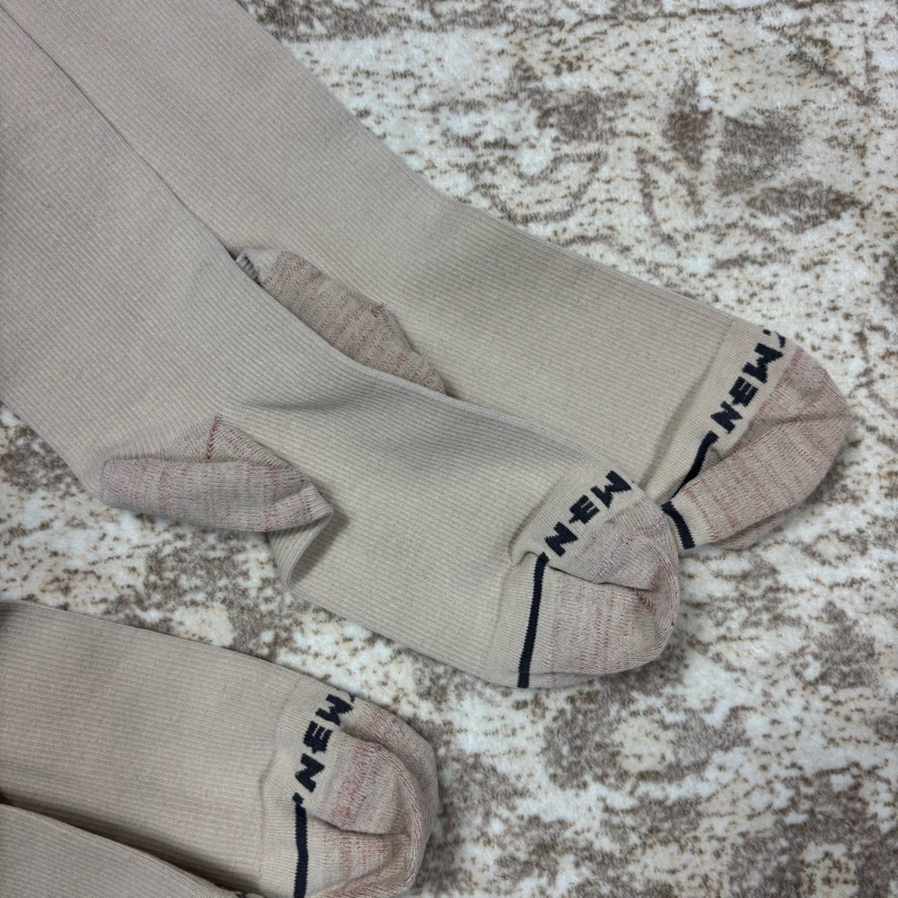 Newzill 2 Pair Bundle of Nude Copper Infused Dress Compression Socks‎ Size S/M - Picture 2 of 4